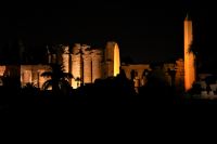 Nachts im Karnak-Tempel
