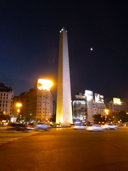Der Obelisk bei Nacht